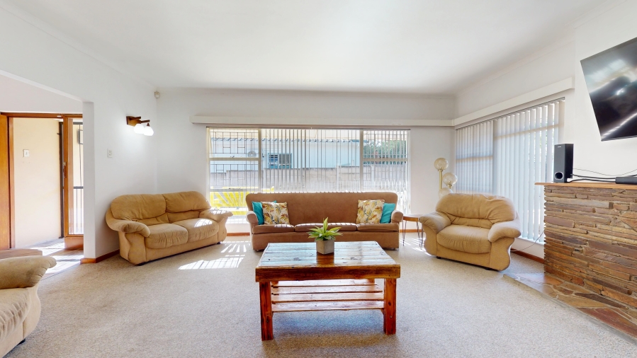 4 Bedroom Property for Sale in Wellington North Western Cape